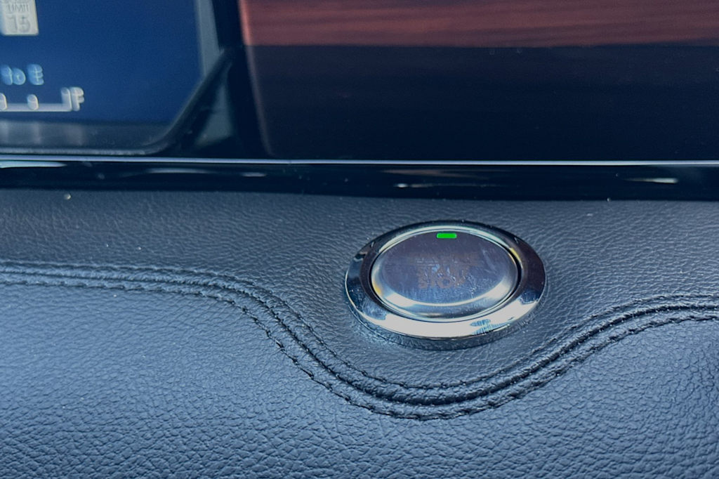 Thumbnail: 2024 Lincoln Navigator - 27