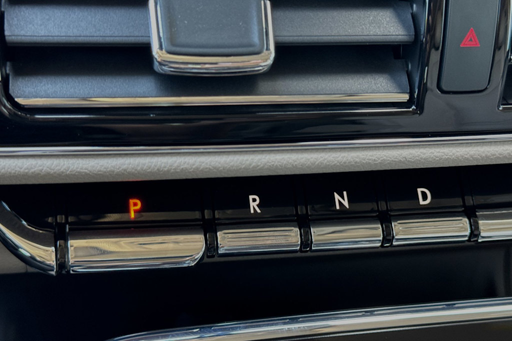 Thumbnail: 2024 Lincoln Navigator - 27