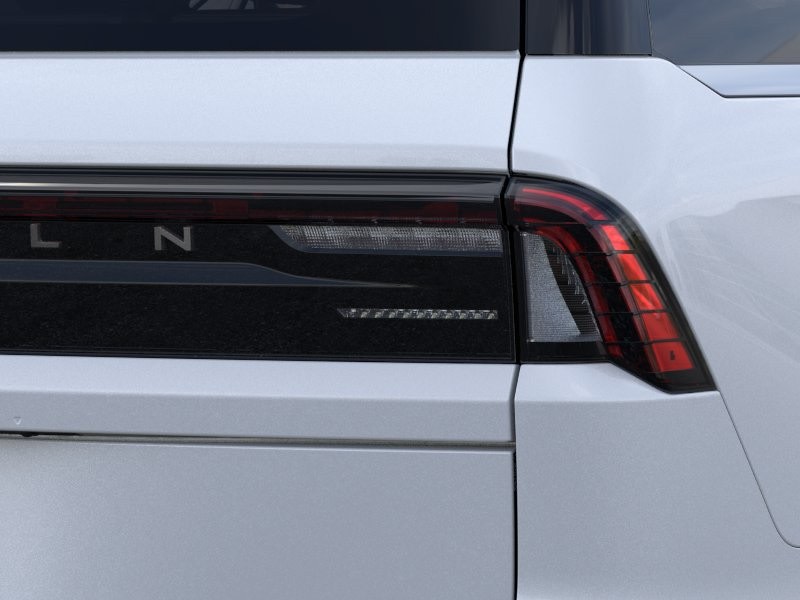 Thumbnail: 2026 Lincoln Navigator - 22