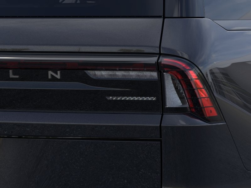Thumbnail: 2026 Lincoln Navigator - 22