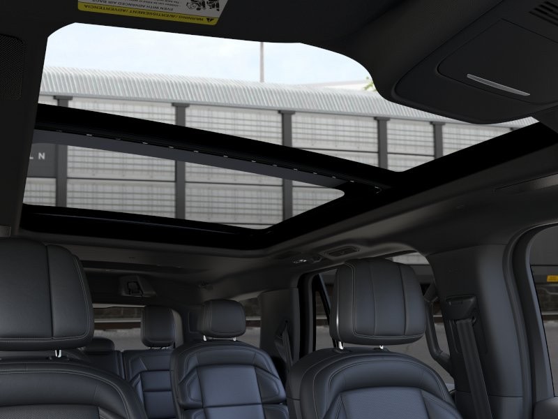 Thumbnail: 2026 Lincoln Navigator - 23