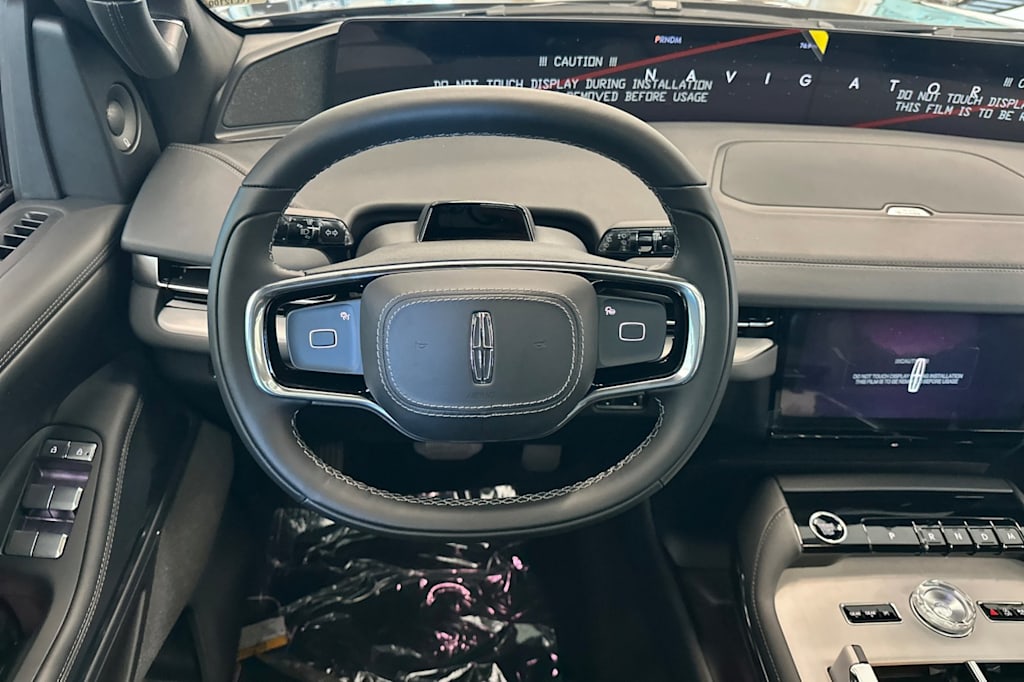 Thumbnail: 2026 Lincoln Navigator - 7