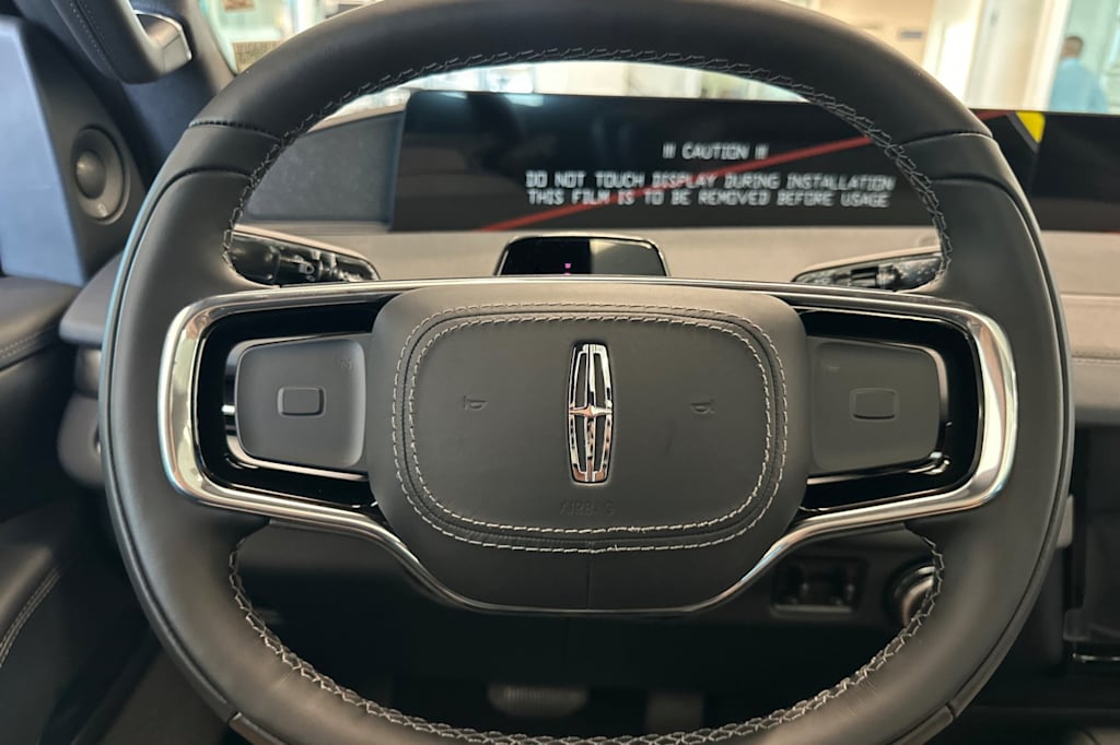 Thumbnail: 2026 Lincoln Navigator - 26