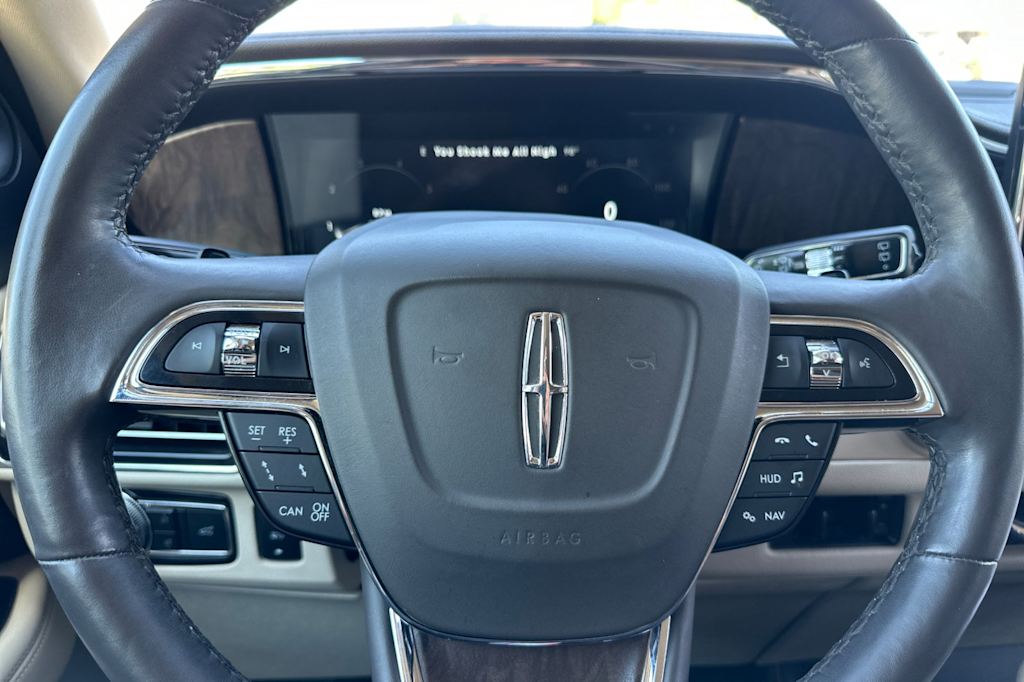 Thumbnail: 2021 Lincoln Navigator - 29