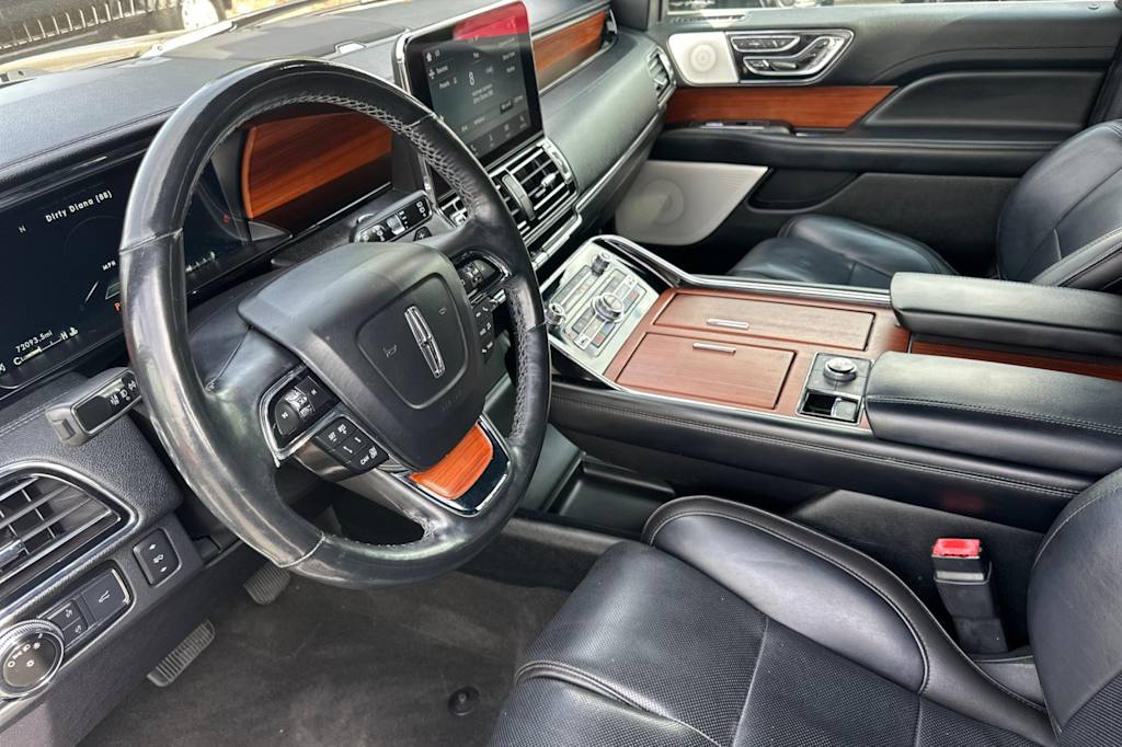 Thumbnail: 2018 Lincoln Navigator - 8