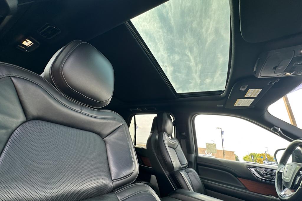 Thumbnail: 2018 Lincoln Navigator - 20