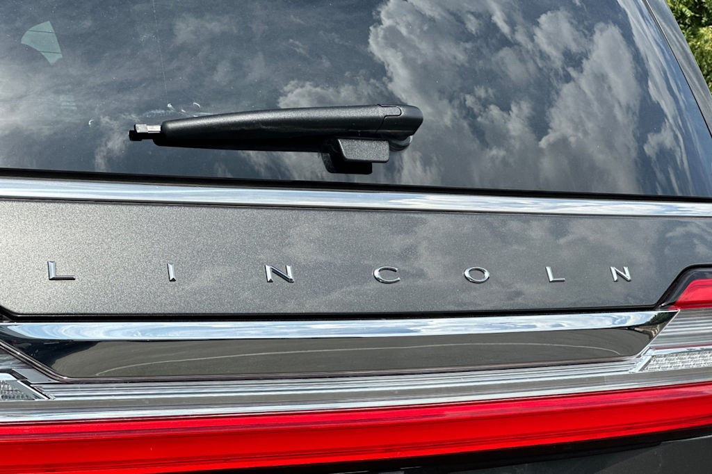 Thumbnail: 2018 Lincoln Navigator - 28