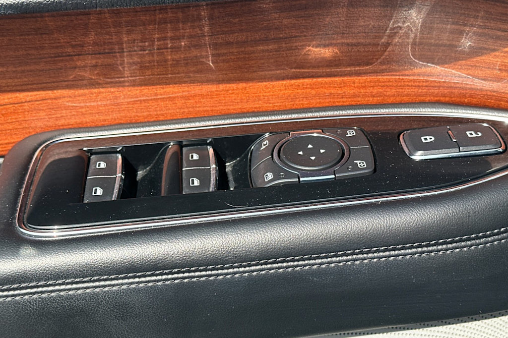 Thumbnail: 2018 Lincoln Navigator - 19