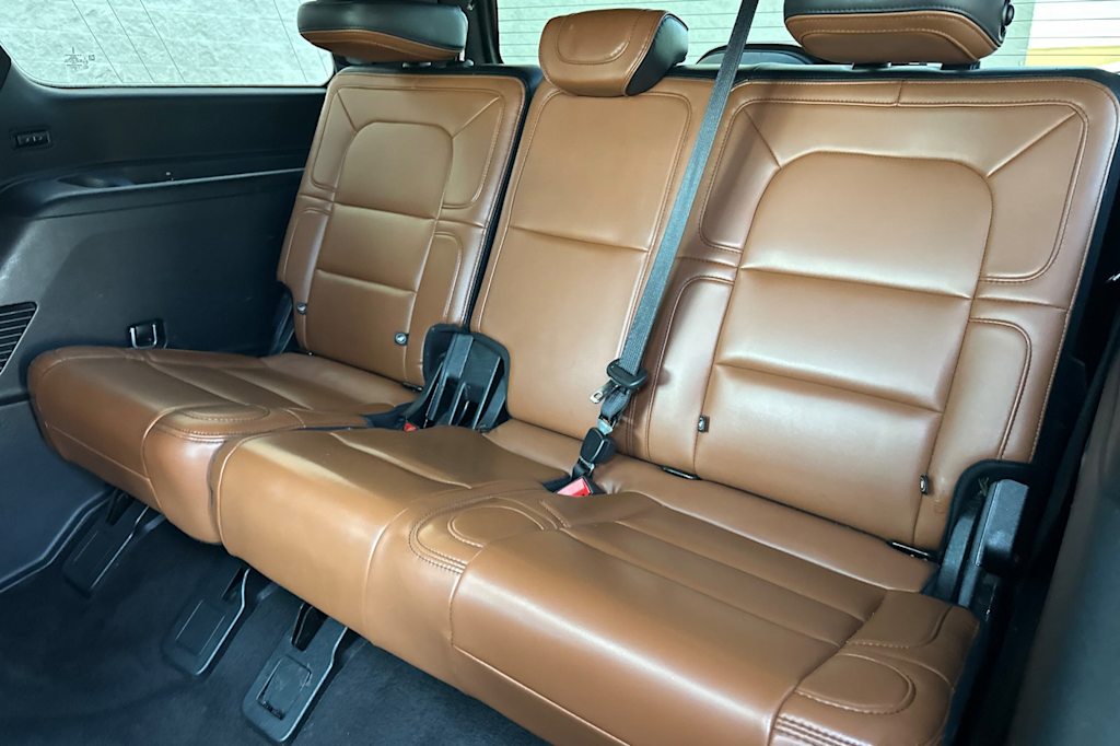 Thumbnail: 2020 Lincoln Navigator - 11