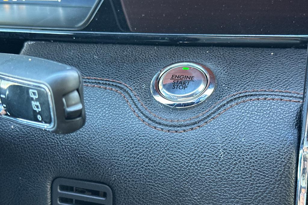 Thumbnail: 2020 Lincoln Navigator - 17