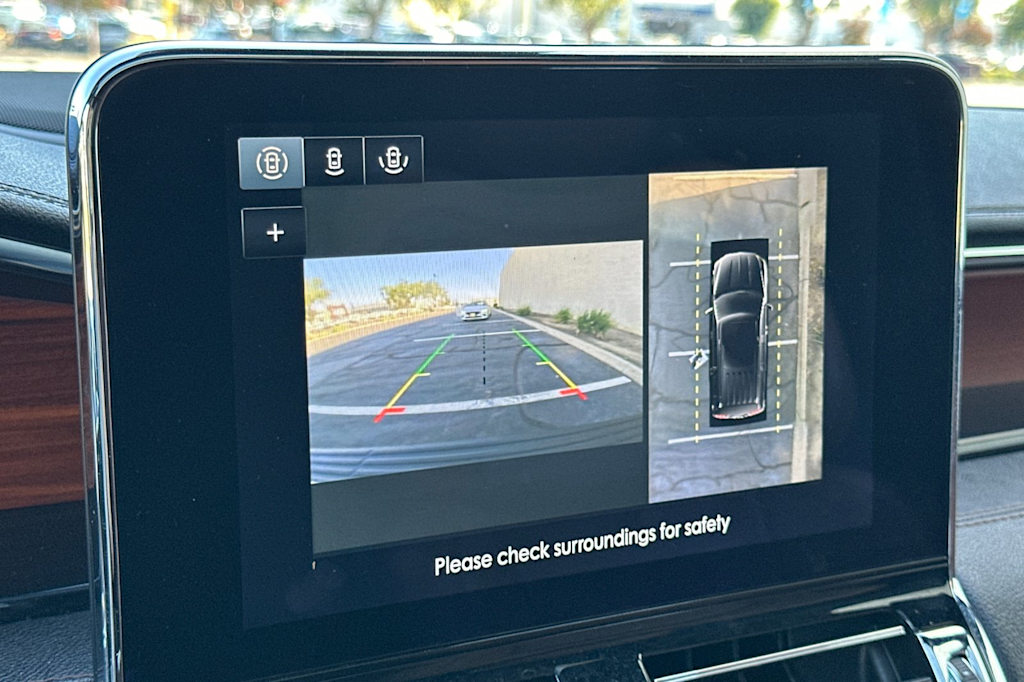 Thumbnail: 2020 Lincoln Navigator - 26