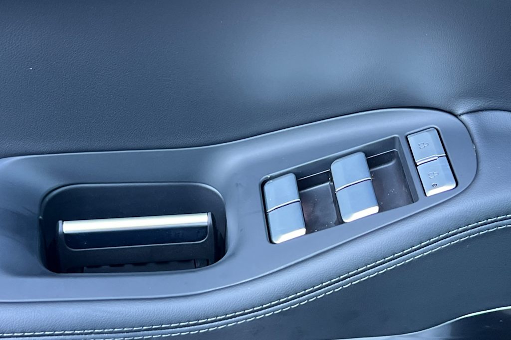 Thumbnail: 2026 Lincoln Navigator L - 21