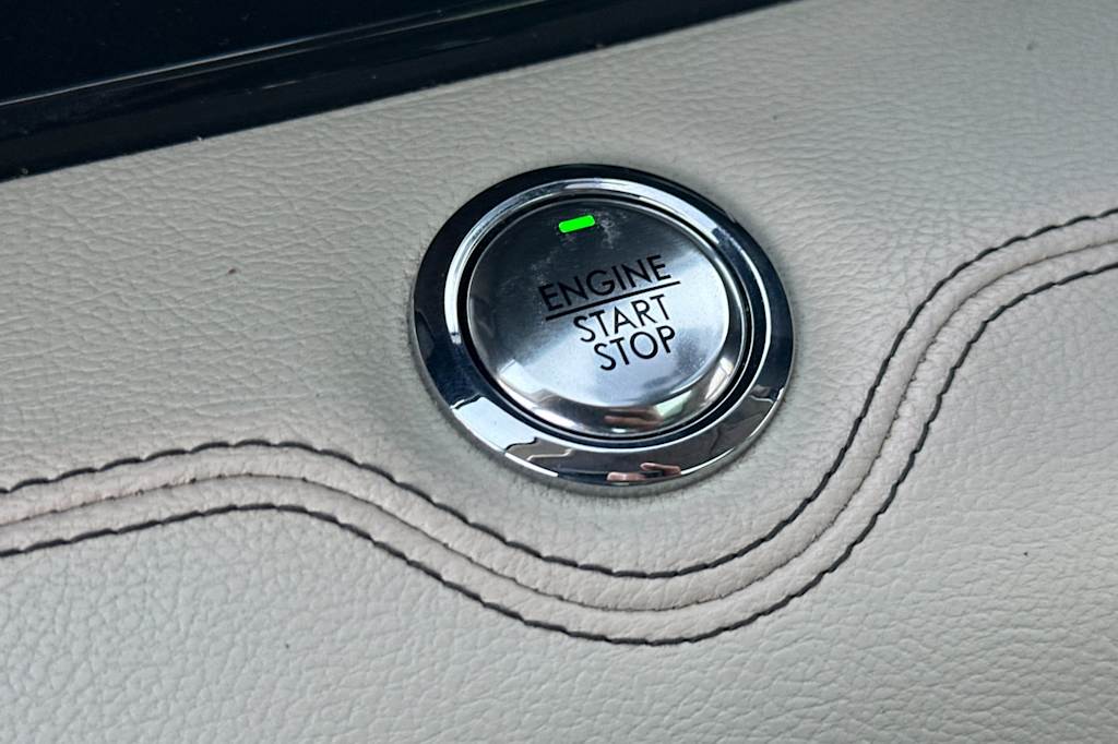 Thumbnail: 2018 Lincoln Navigator L - 27