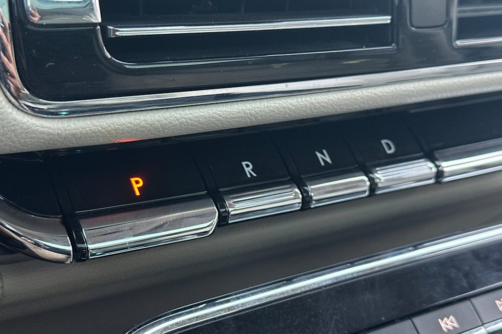Thumbnail: 2018 Lincoln Navigator L - 26