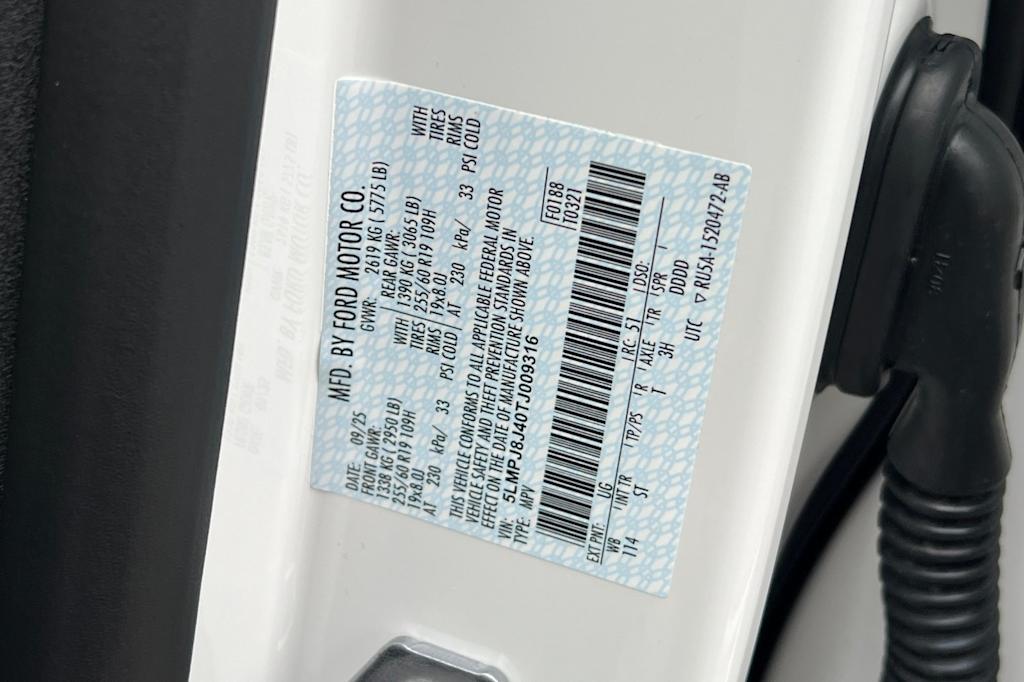 Thumbnail: 2026 Lincoln Nautilus - 16