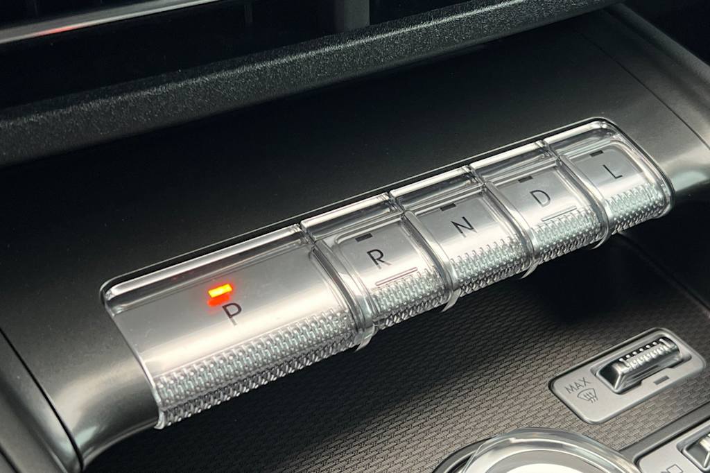 Thumbnail: 2026 Lincoln Nautilus - 25