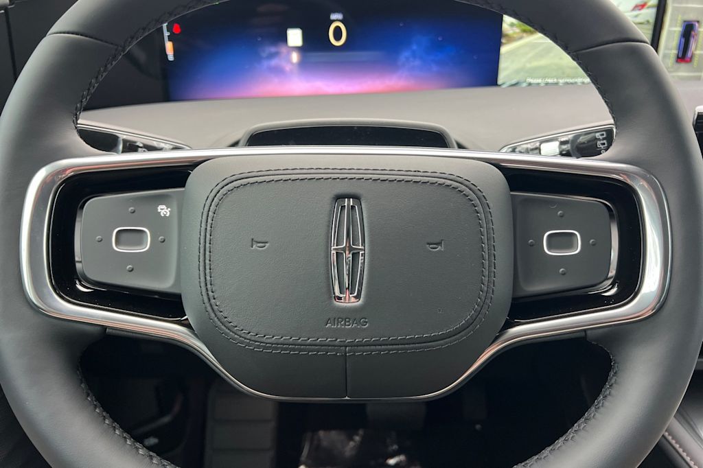 Thumbnail: 2026 Lincoln Nautilus - 27