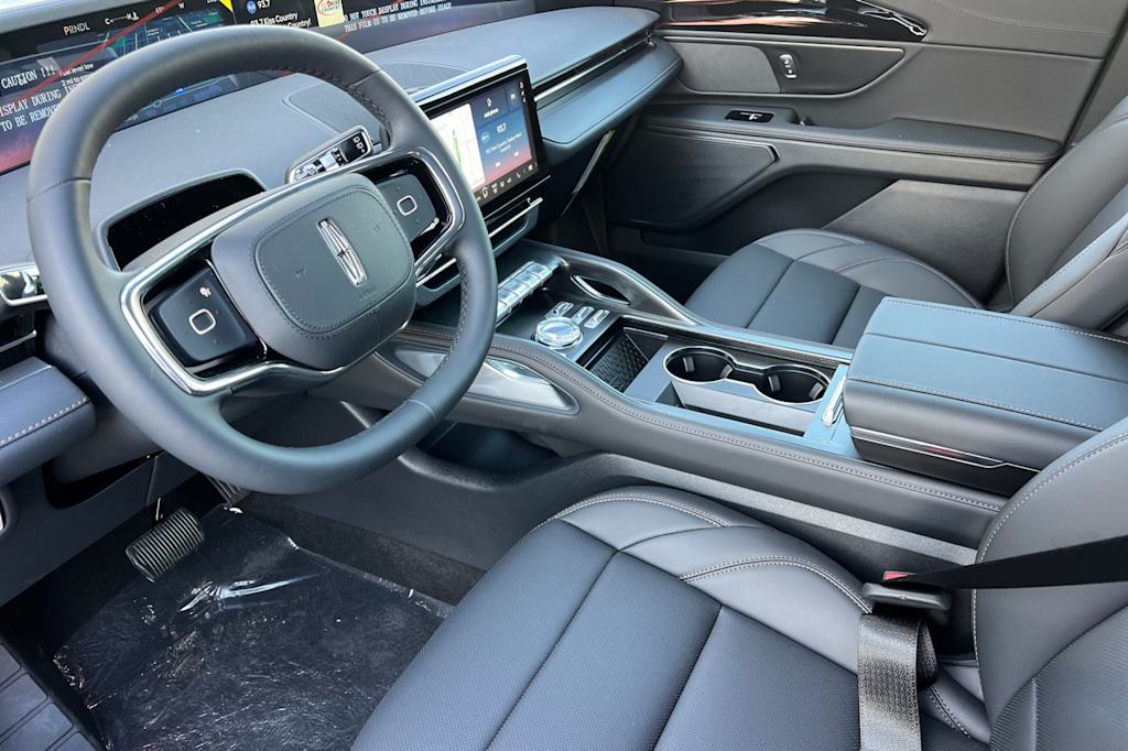 Thumbnail: 2026 Lincoln Nautilus - 8