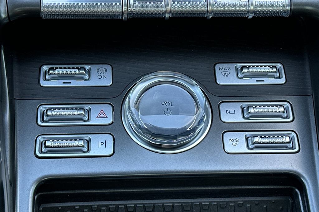 2025 Lincoln Nautilus Reserve 23
