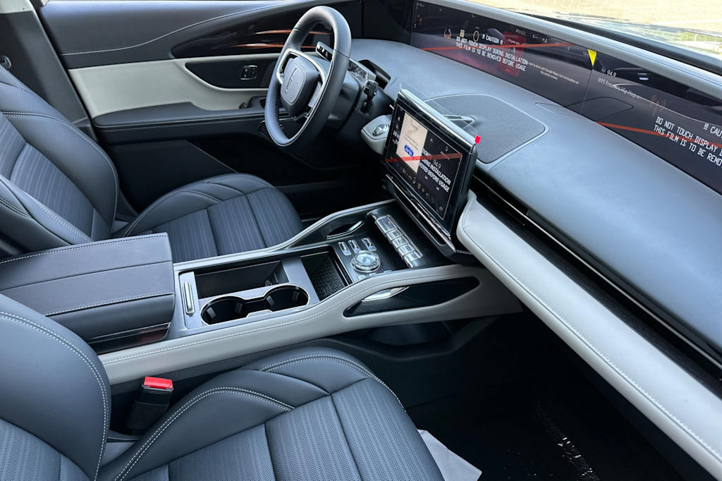 2025 Lincoln Nautilus Reserve 12