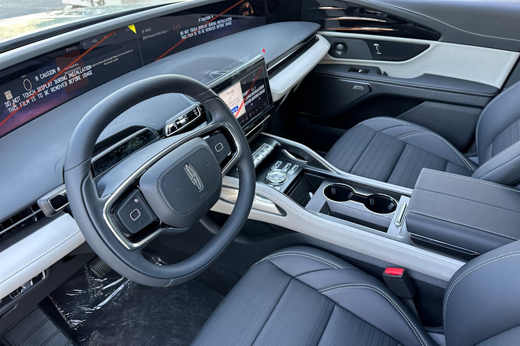 2025 Lincoln Nautilus Reserve 9