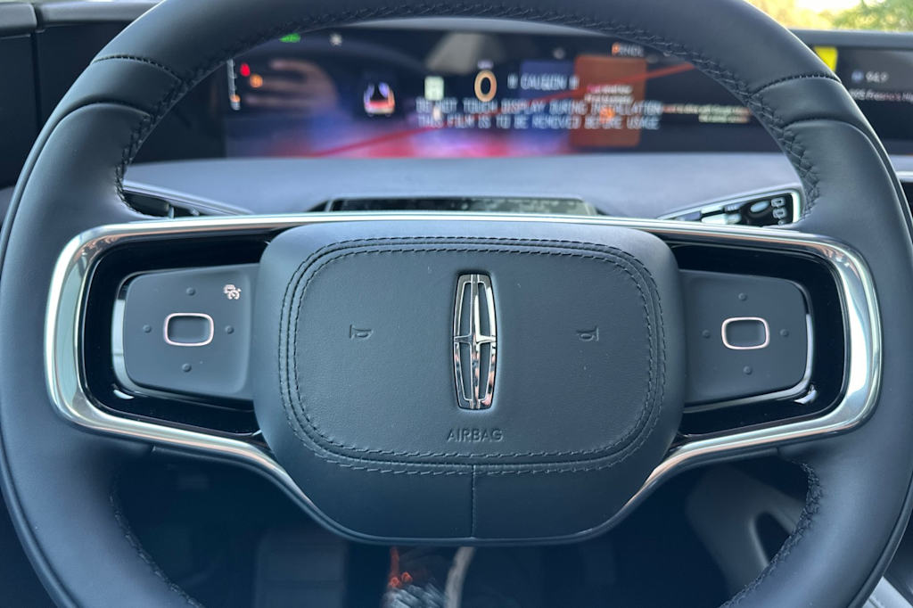 2025 Lincoln Nautilus Reserve 26