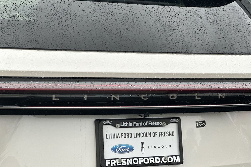 Thumbnail: 2026 Lincoln Nautilus - 26