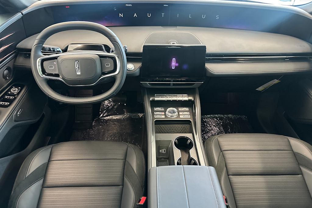 2025 Lincoln Nautilus Reserve 2