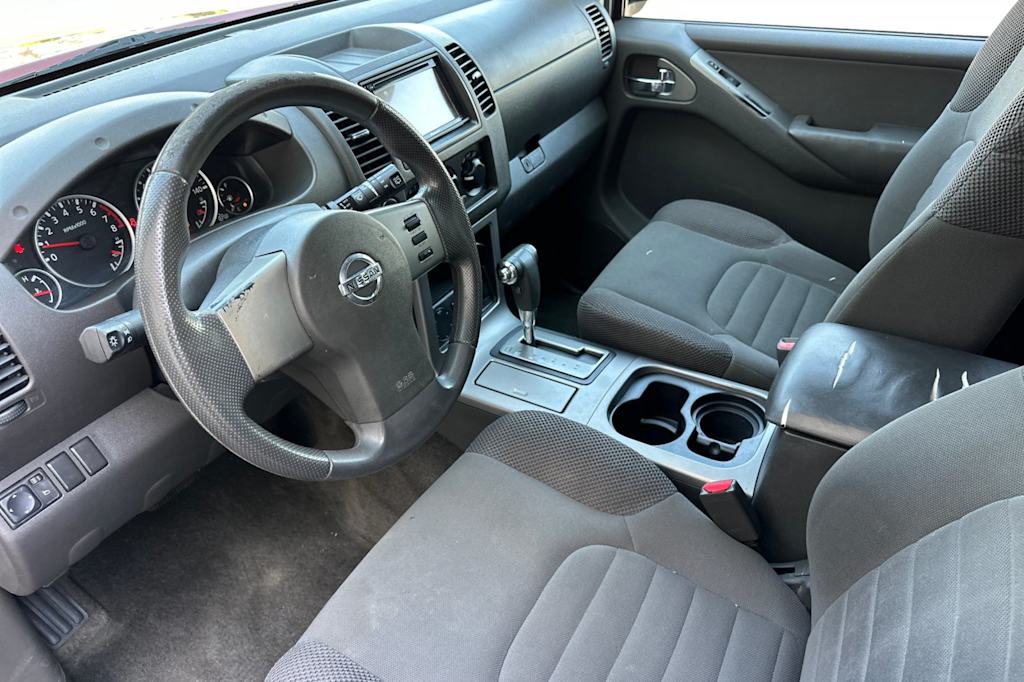 Thumbnail: 2012 Nissan Pathfinder - 9