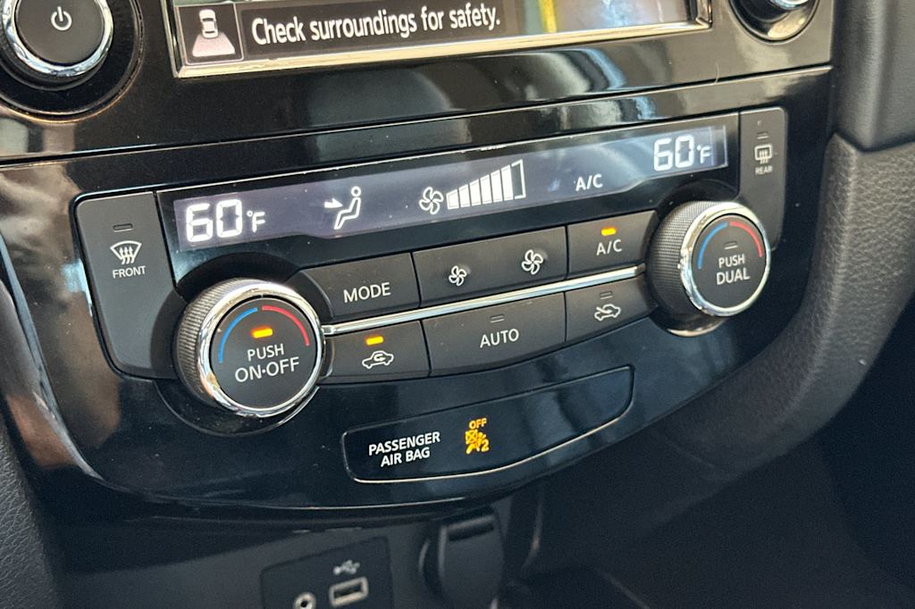 Thumbnail: 2018 Nissan Rogue - 26