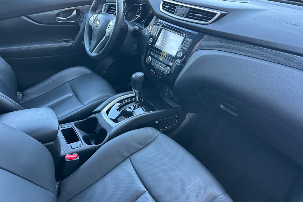 Thumbnail: 2015 Nissan Rogue - 12