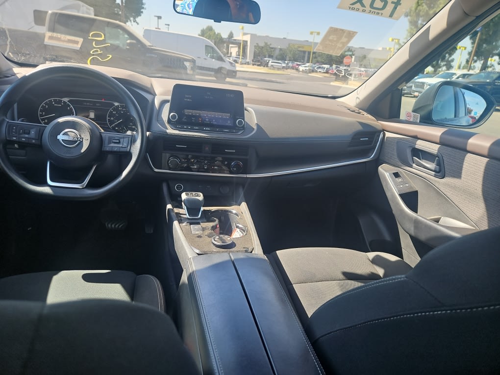 Thumbnail: 2023 Nissan Rogue - 8