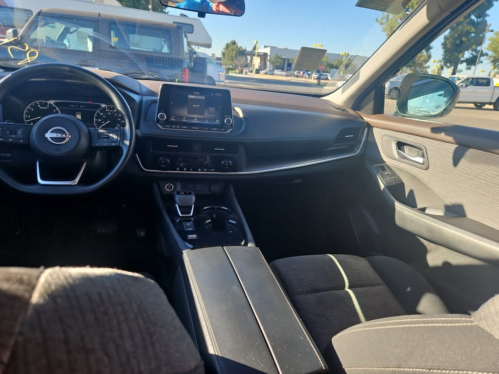 Thumbnail: 2023 Nissan Rogue - 8