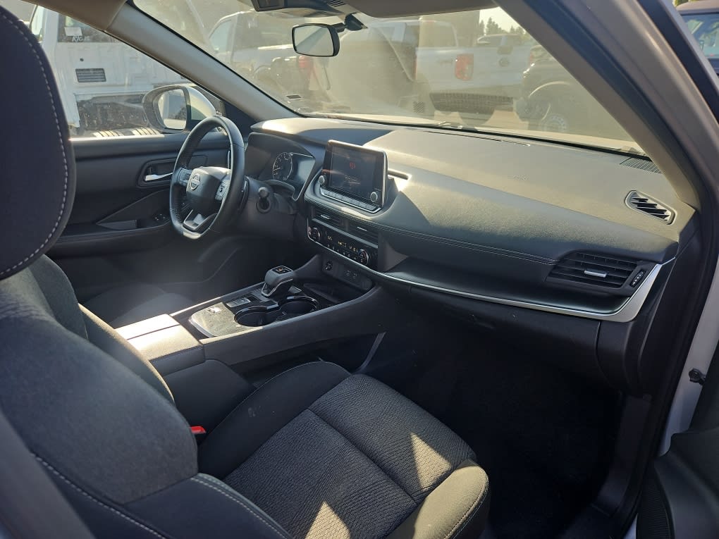 Thumbnail: 2025 Nissan Rogue - 11