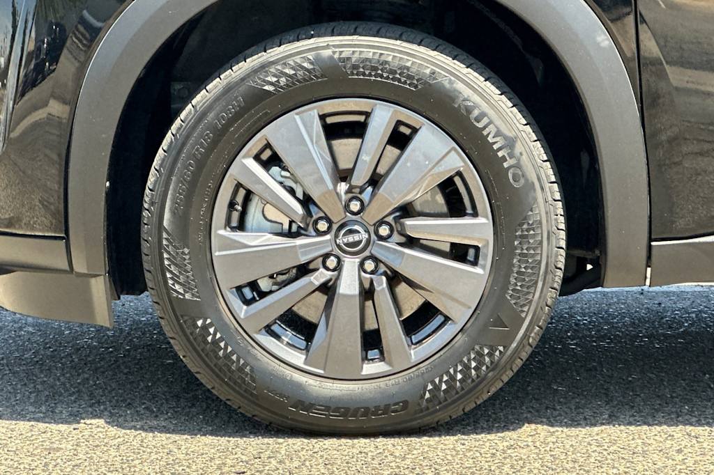 Thumbnail: 2022 Nissan Pathfinder - 8