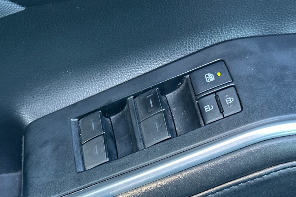 Thumbnail: 2021 Toyota Highlander - 22