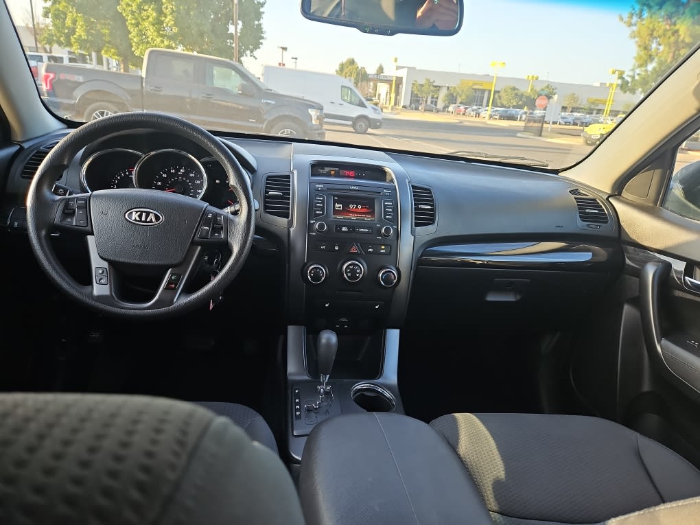 Thumbnail: 2013 Kia Sorento - 7
