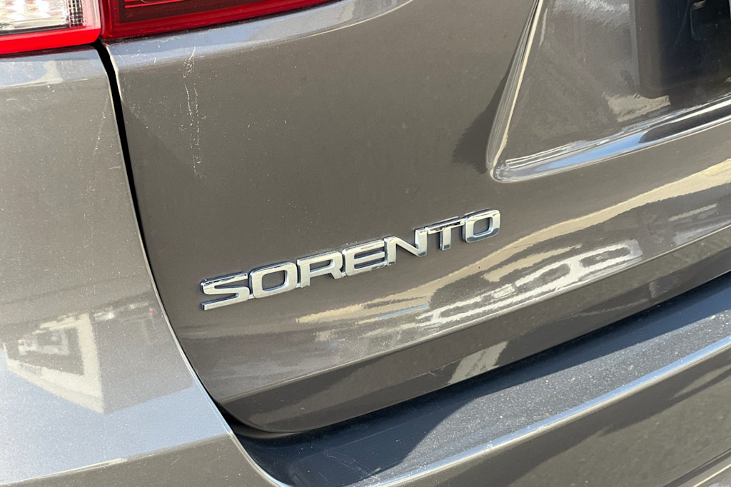 2020 Kia Sorento LX 7