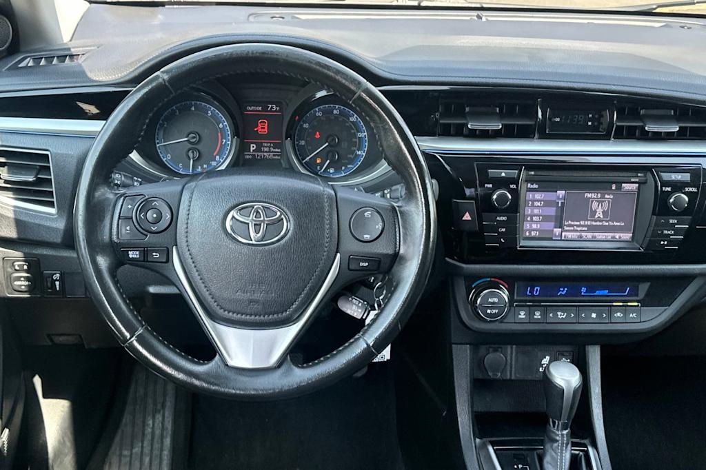 Thumbnail: 2015 Toyota Corolla - 13