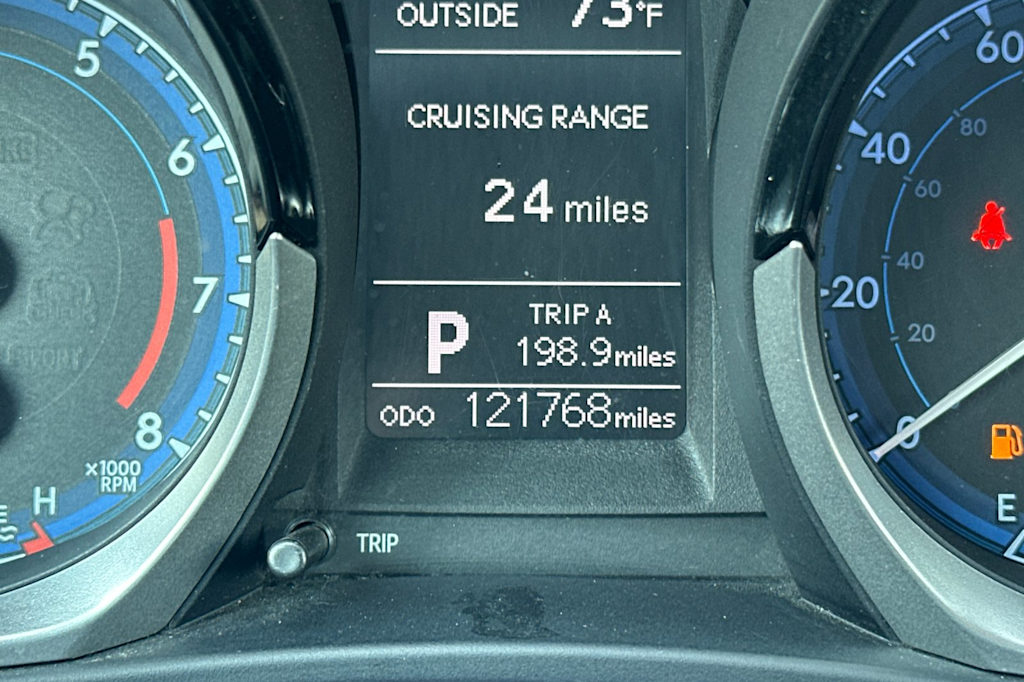 Thumbnail: 2015 Toyota Corolla - 25