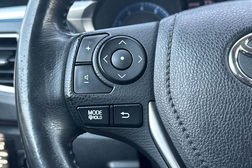 Thumbnail: 2015 Toyota Corolla - 27