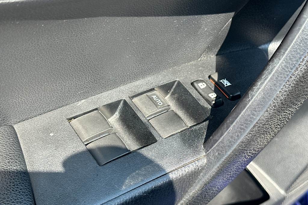 Thumbnail: 2015 Toyota Corolla - 7
