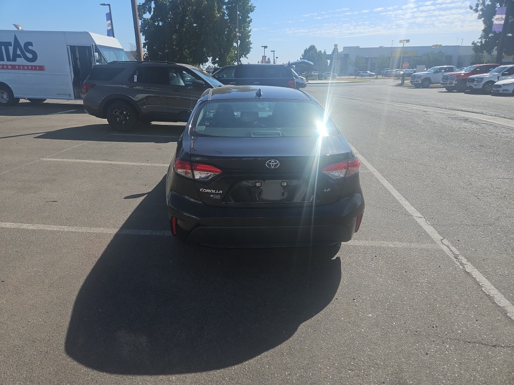 Thumbnail: 2021 Toyota Corolla - 16