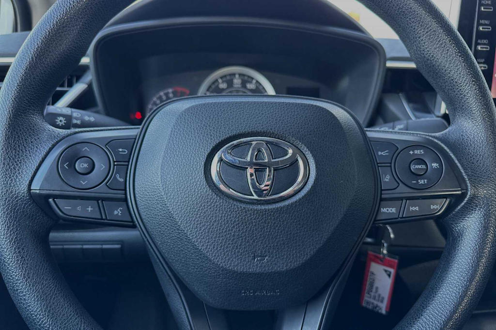 2020 Toyota Corolla LE 24