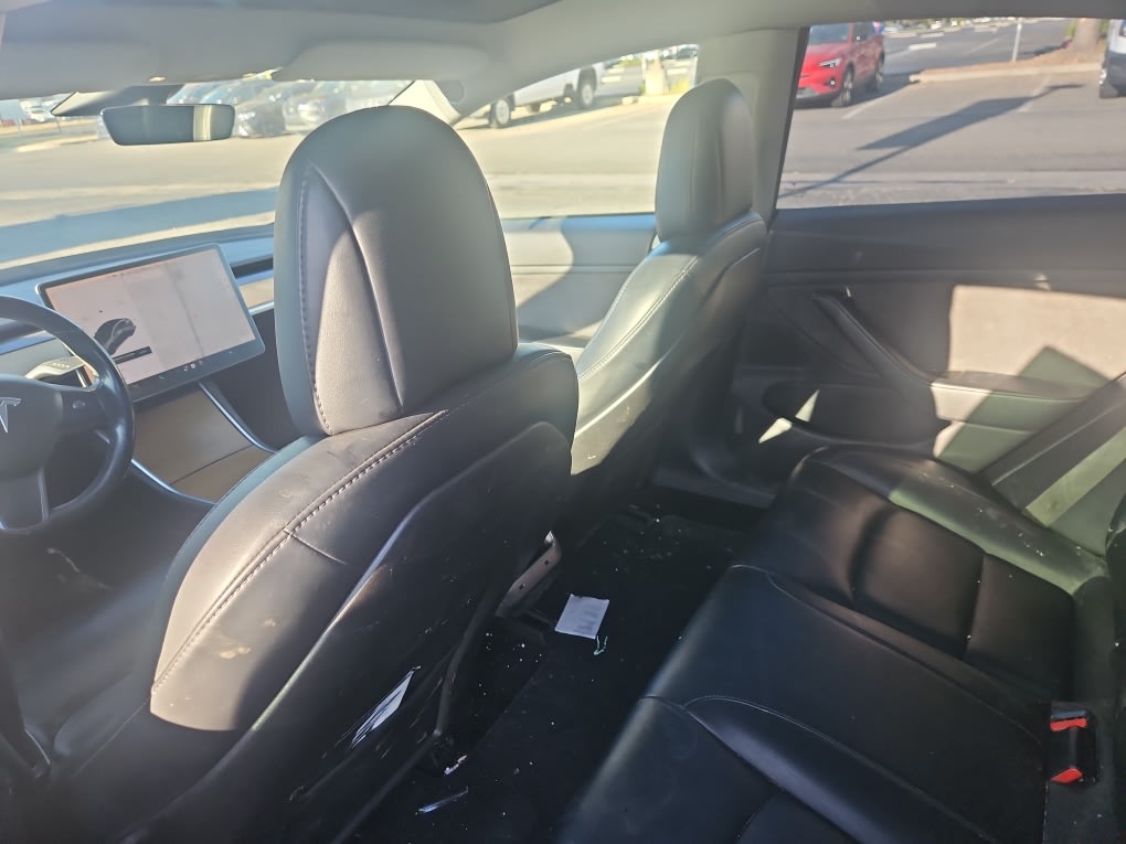 Thumbnail: 2018 Tesla Model 3 - 9