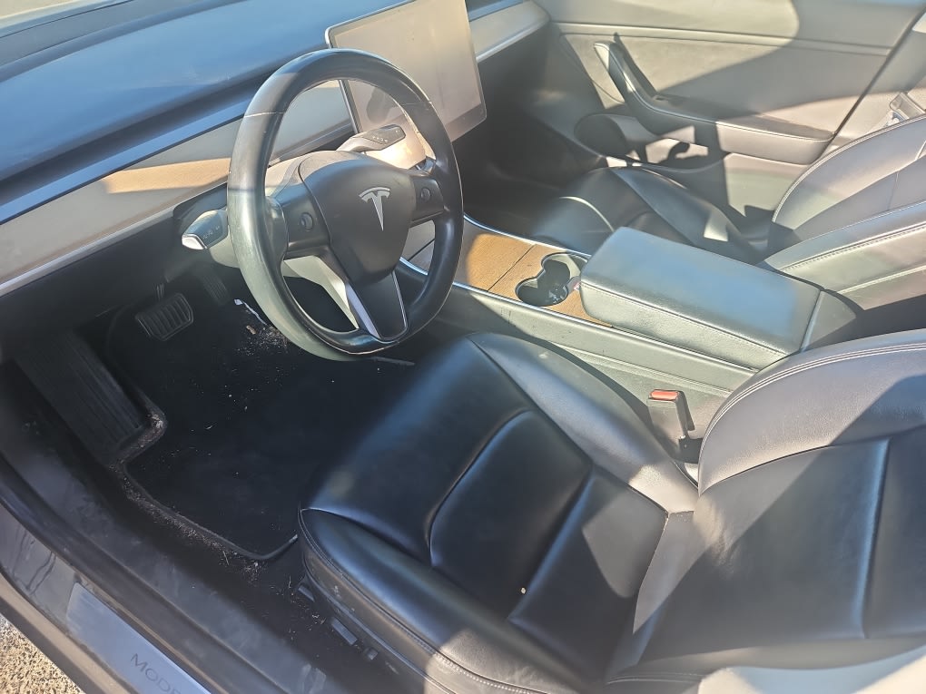 Thumbnail: 2018 Tesla Model 3 - 10