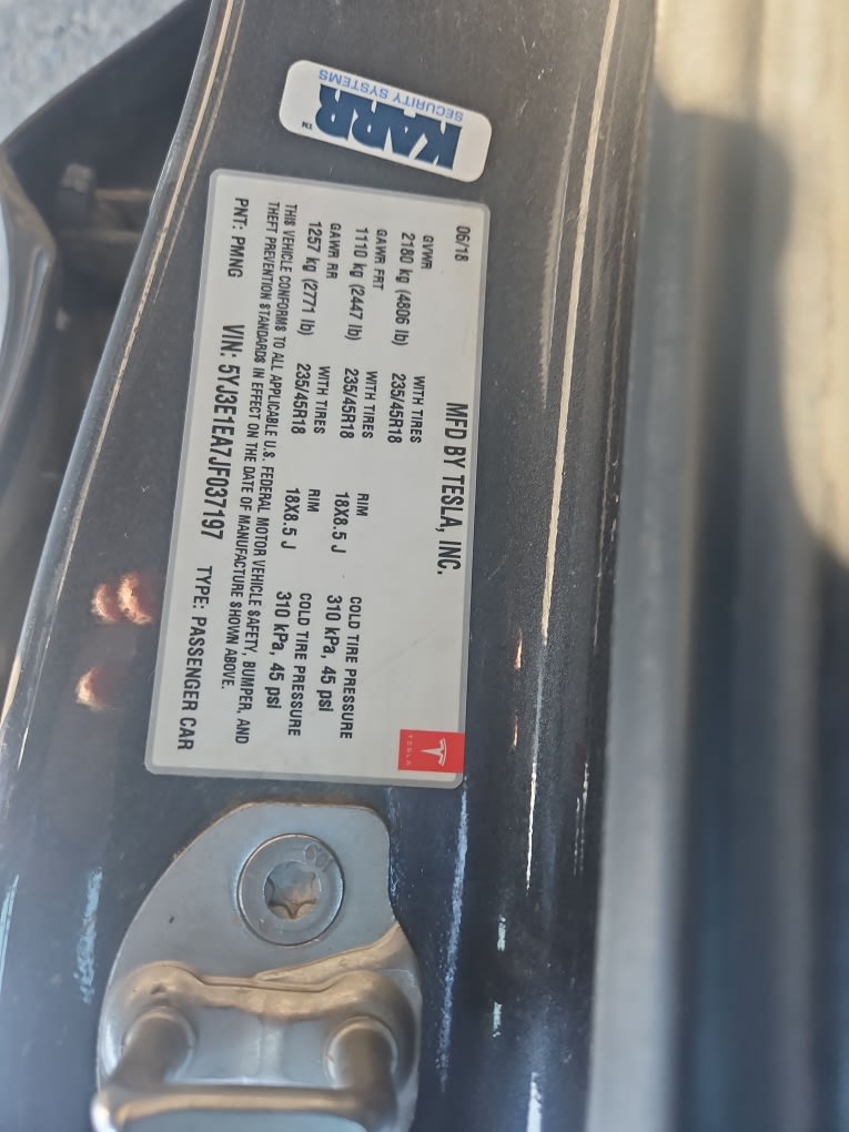 Thumbnail: 2018 Tesla Model 3 - 22