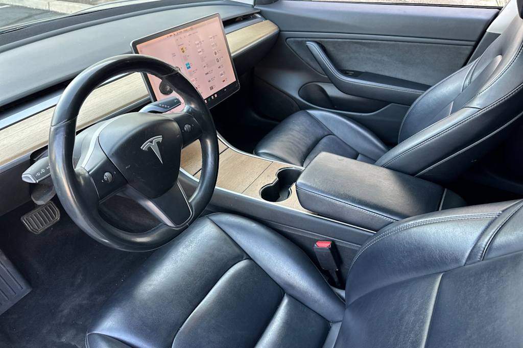 Thumbnail: 2018 Tesla Model 3 - 9
