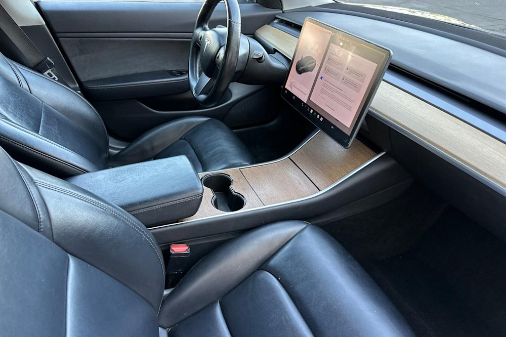 Thumbnail: 2018 Tesla Model 3 - 10