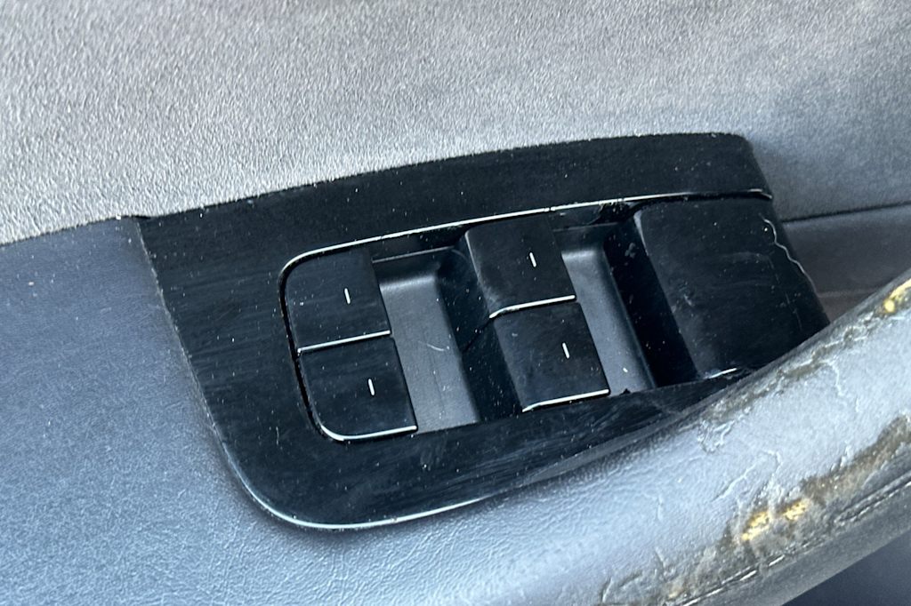 Thumbnail: 2018 Tesla Model 3 - 23